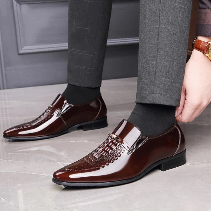 Sapato de Couro Clássico Luxo