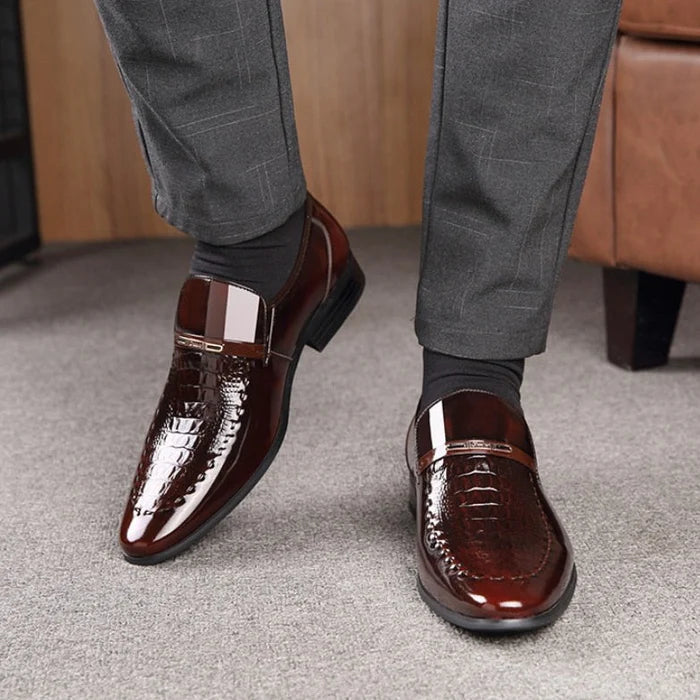 Sapato de Couro Clássico Luxo