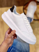 Sapatênis Nivello - Estilo elevado, altura valorizada.